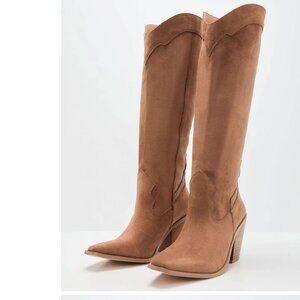 Carlisle Suede Heeled Boots – VICI